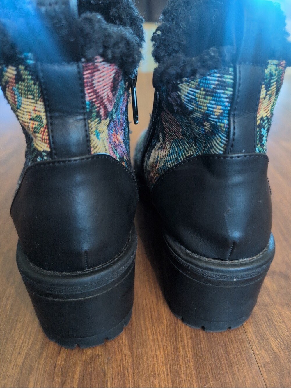 MUK LUKS Norway Womens 9 Black Floral Tapestry Ankle Wedge Booties Side Zip - Picture 5 of 8